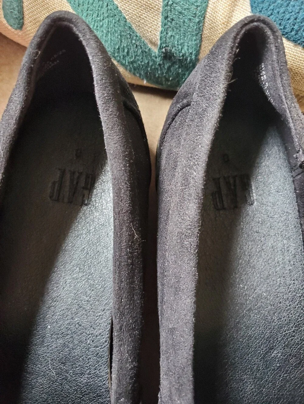 GAP Vegan Suede Loafers size Womens 8 In Color True Black